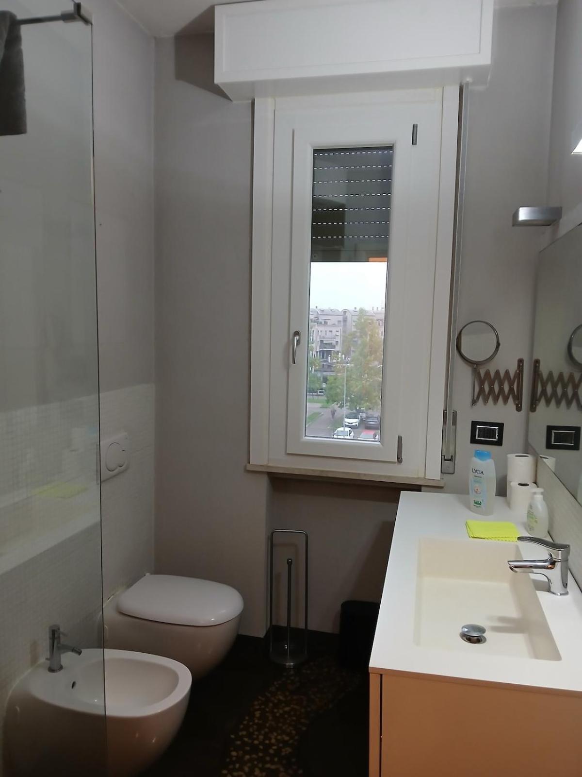 Inparma Ovest Apartemen